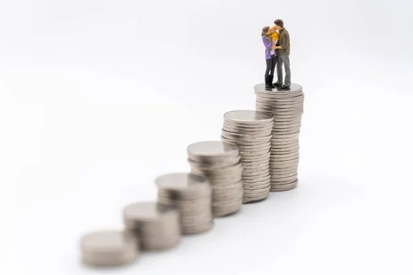 Money Financial Business Family Concept Figure Miniatura Uomo Donna Bambino — Foto Stock