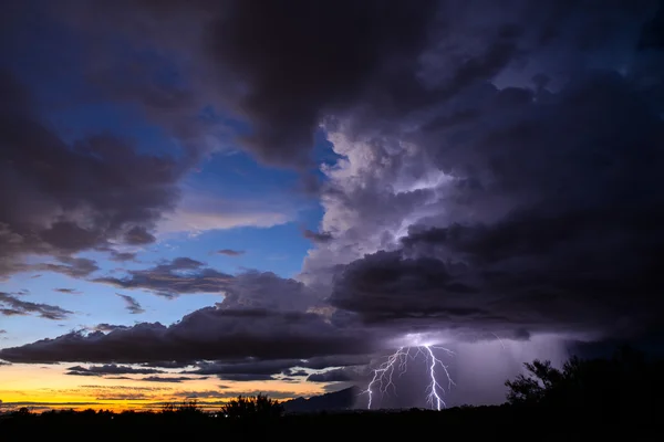 Tucson блискавка — стокове фото