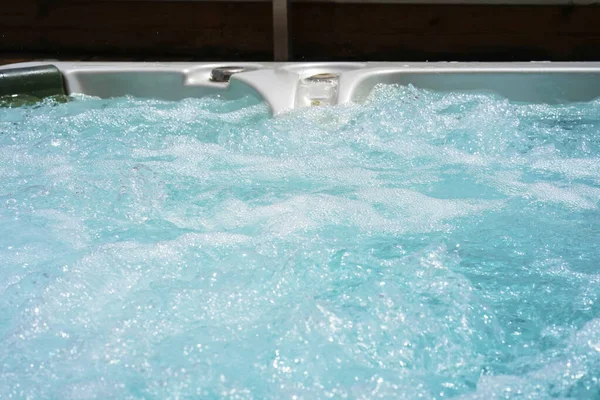 View Open Working Hot Tub — Stock Photo, Image
