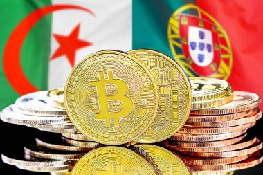 Cezayir ve Portekiz 'deki kripto para birimi ve blok zinciri teknolojisi yatırımcıları için kavram. Cezayir ve Portekiz bayrağının arka planında bitcoinler