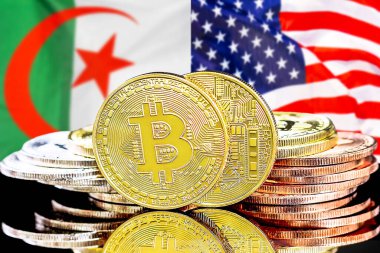 Cezayir ve ABD 'deki kripto para birimi ve Blockchain teknolojisi yatırımcıları için kavram. Cezayir ve ABD bayrağının arka planında Bitcoin 'ler