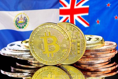 El Salvador ve Yeni Zelanda 'daki kripto para birimi ve engelleme teknolojisi yatırımcıları için konsept. El Salvador ve Yeni Zelanda bayrağının arka planında Bitcoin 'ler