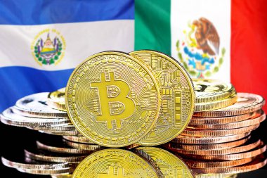 El Salvador ve Meksika 'daki kripto para birimi ve engelleme teknolojisi yatırımcıları için konsept. El Salvador ve Meksika bayrağının arka planında bitmadeni paralar