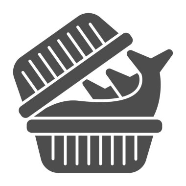 Plastik kutudaki balıklar katı ikon, balık pazarı konsepti, beyaz arka planda Trout Pack tabelası, mobil ve web tasarımı için glifli plastik tepsi kutusu. Vektör grafikleri.