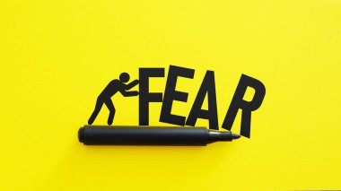 Korku Kavramının Üstesinden Gelme Cesaret, Motivasyon ve Zihinsel Güç. Kişisel Büyüme ve Cesaret