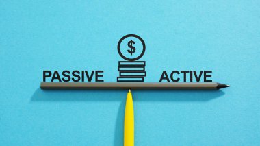 Pasif Gelir Aktif Gelir Karşılaştırması - Gelir Kazanan Gelir, Mali Bağımsızlık ve Nakit Akış Yönetimi için Yan Hustle ve Yatırım Stratejileri