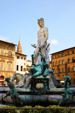 İtalya, Floransa 'daki Piazza della Signoria' da Neptün Çeşmesi