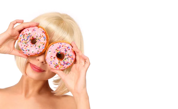 多彩的甜甜圈上白色孤立的金发女人 — 图库照片