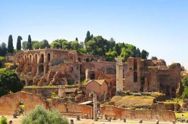 Roma harabeleri, forum