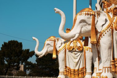 Filler, The Trump Taj Mahal Casino Resort heykelleri