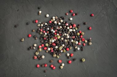 Renkli biber karışımı