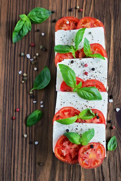 Caprese salad with spices — Stock Photo, Image