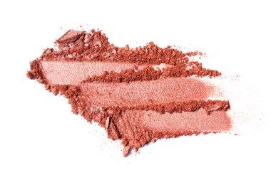 Düz fırça darbeleri. Beyaz arka planda izole edilmiş kozmetik güzellik ürünleri örnekleri olarak kırık, kahverengi renk göz farları