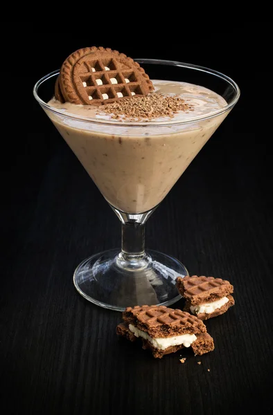 Chocolate mousse with biscuit — Stock Photo, Image