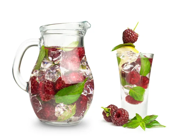 Berry cocktail with mint and ice — Stock Photo, Image