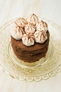 Katman kek kakao ve beze