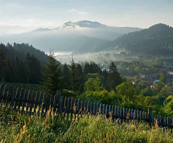 Paysage rural tôt le matin — Photo