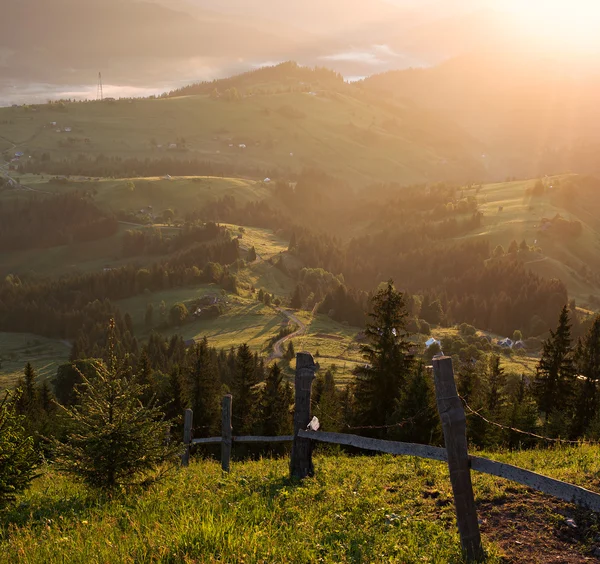 Venkovské krajiny za svítání — Stock fotografie