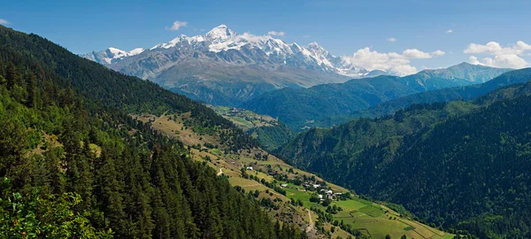 Zomer berglandschap — Stockfoto