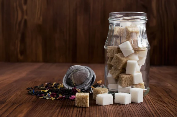 Brown and white sugar cubes — Stock Photo, Image