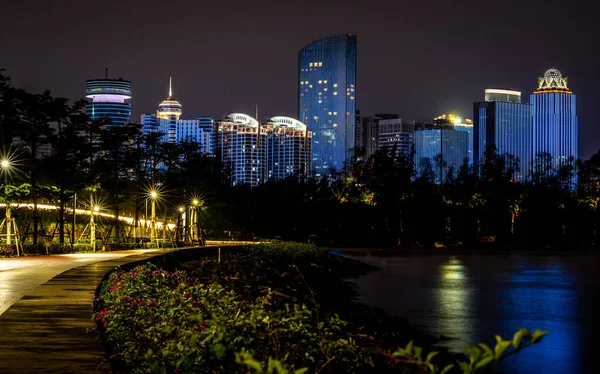 Haikou Malowniczy Nocny Krajobraz Promenady Wzdłuż Wybrzeża Oświetlone Panoramy Nocy — Zdjęcie stockowe