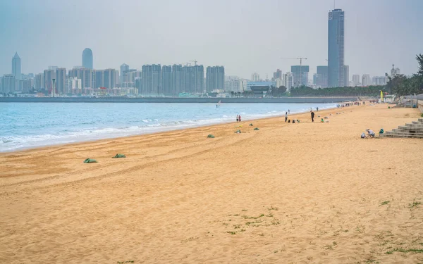 Haikou Xixiu Strandutsikt Och Stadssiluett Avstånd Haikou Hainan China Royaltyfria Stockbilder