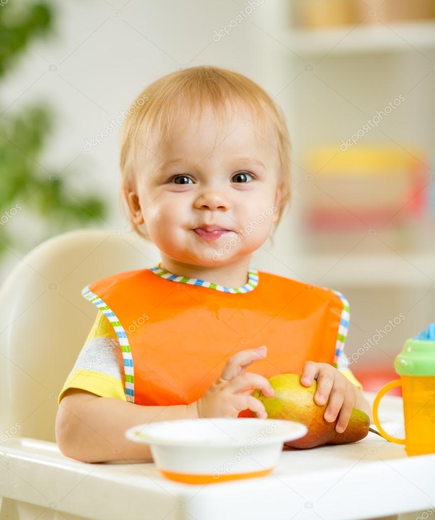 cute babies eating food images