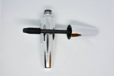 Göz farı paleti. Makyaj. Göz farı. Göz fırçası