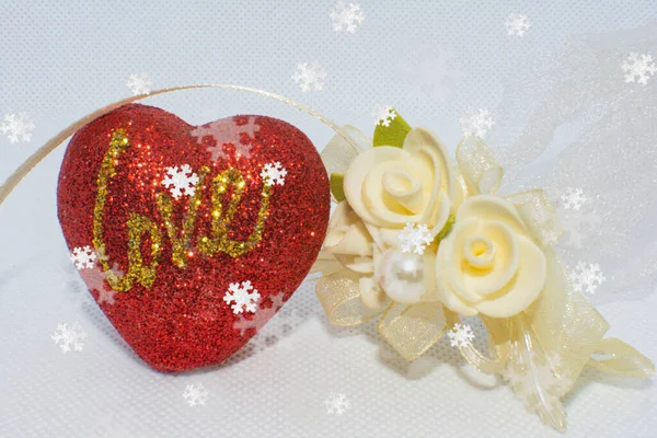 Szczęśliwych Walentynek Bukiet Kwiatów Czerwone Serce — Zdjęcie stockowe