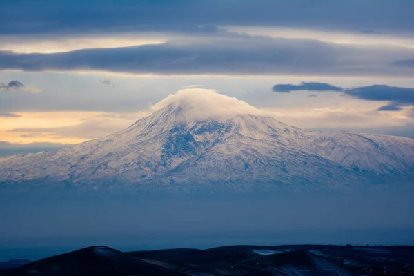 Toppen Mount Ararat Täckt Med Moln — Stockfoto