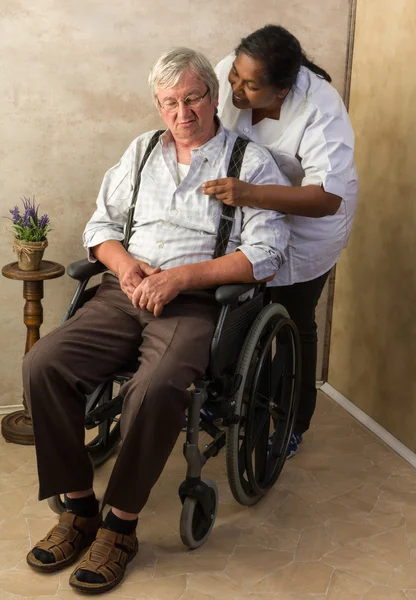 Pills for elderly man — Stock Photo, Image