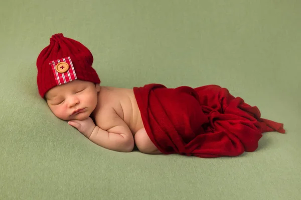 Dagen Oud Pasgeboren Baby Slapen Een Zachte Groene Deken — Stockfoto