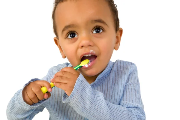 Niño pequeño con cepillo de dientes — Foto de Stock