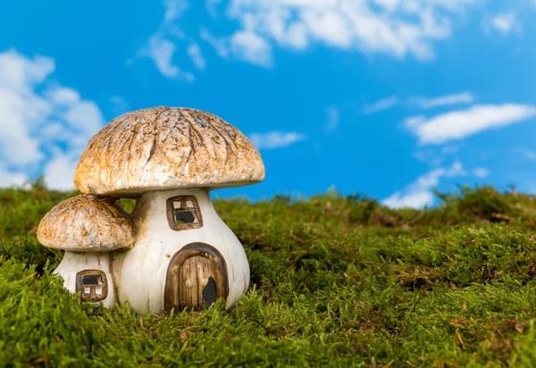 Miniatyr gnome house — Stockfoto