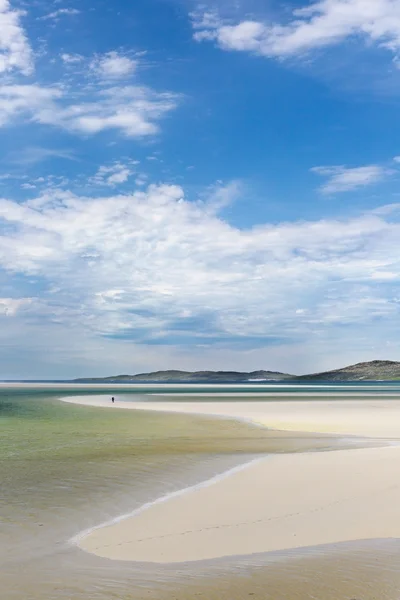 Céu azul sobre a praia de Luskentyre — Fotografia de Stock