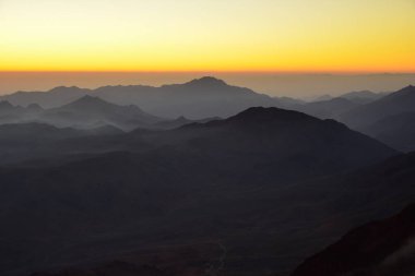Mısır 'ın Sina Dağı' nda gün doğumu