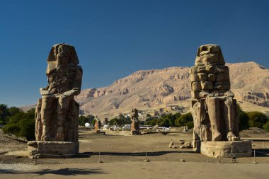 Mısır, Teb 'de Memnon Colossi