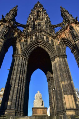 Scott Anıtı İskoçya 'nın Edinburgh şehrinde bulunan İskoç yazar Sir Walter Scott' ın Viktorya Dönemi Gotik anıtıdır.