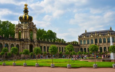 Dresden, Almanya 'daki Zwinger Sarayı' nın Kraliyet Kapısı
