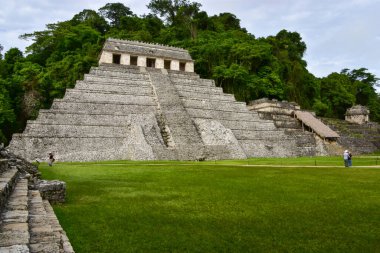 Palenque 'deki Yazıtlar Tapınağı, Güney Meksika' daki bir Maya şehri ve UNESCO Dünya Mirası sahası.