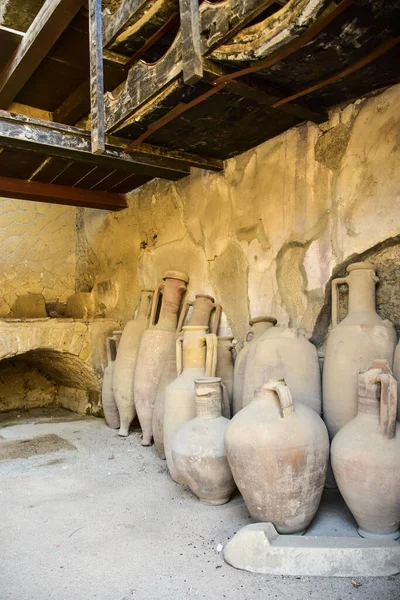 Vasi Argilla Anfore Negozio Alimentari Bottega Ercolano Una Città Romana — Foto Stock