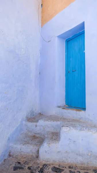 摩洛哥的Chefchaouen是一座座落在山上的蓝色城镇 — 图库照片