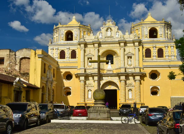 과테말라 구아에 바로크노란 Iglesia Merced — 스톡 사진