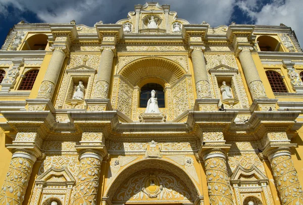 Iglesia Merced Una Iglesia Barroca Amarilla Antigua Guatemala —  Fotos de Stock