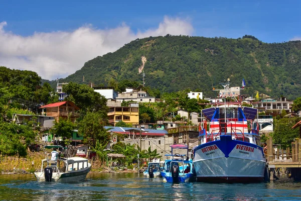 San Juan Laguna Een Klein Stadje Een Heuvel Aan Kust — Stockfoto