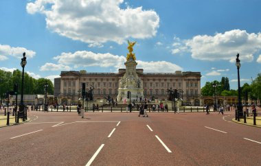 Buckingham Sarayı, İngiltere 'nin başkenti Londra' da bulunan bir kraliyet konutudur.