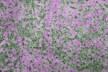 Demir yüzeyde soyut eski çatlak boyası. Metal doku arkaplanı