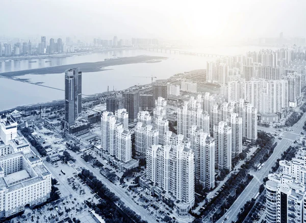 Aerial view of the city at dusk — Stock Photo, Image