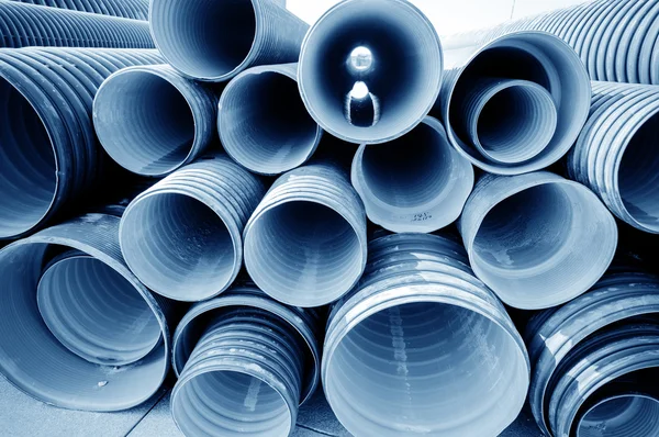 Materiales de construcción, tubo de plástico — Foto de Stock