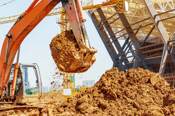 Graafmachine op de bouwplaats — Stockfoto